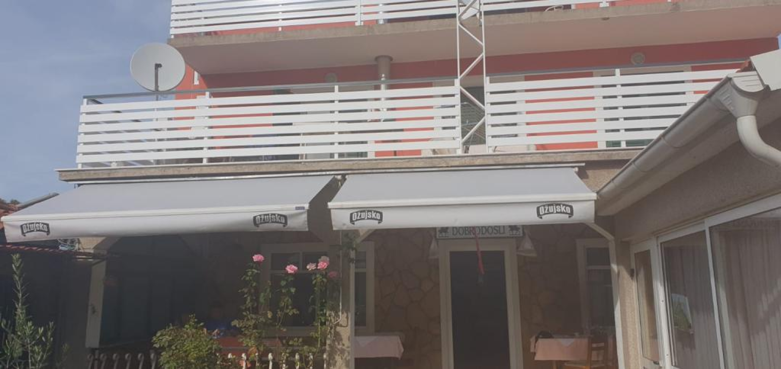 Uredite svoj balkon ili terasu kvalitetnom tendom po mjeri!