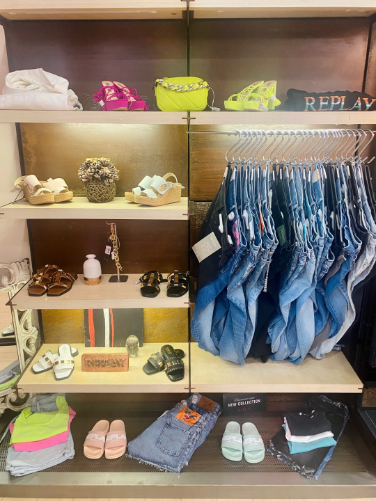 Fashion Box nudi najtrendi komade poznatih brendova Replay i Diesel!