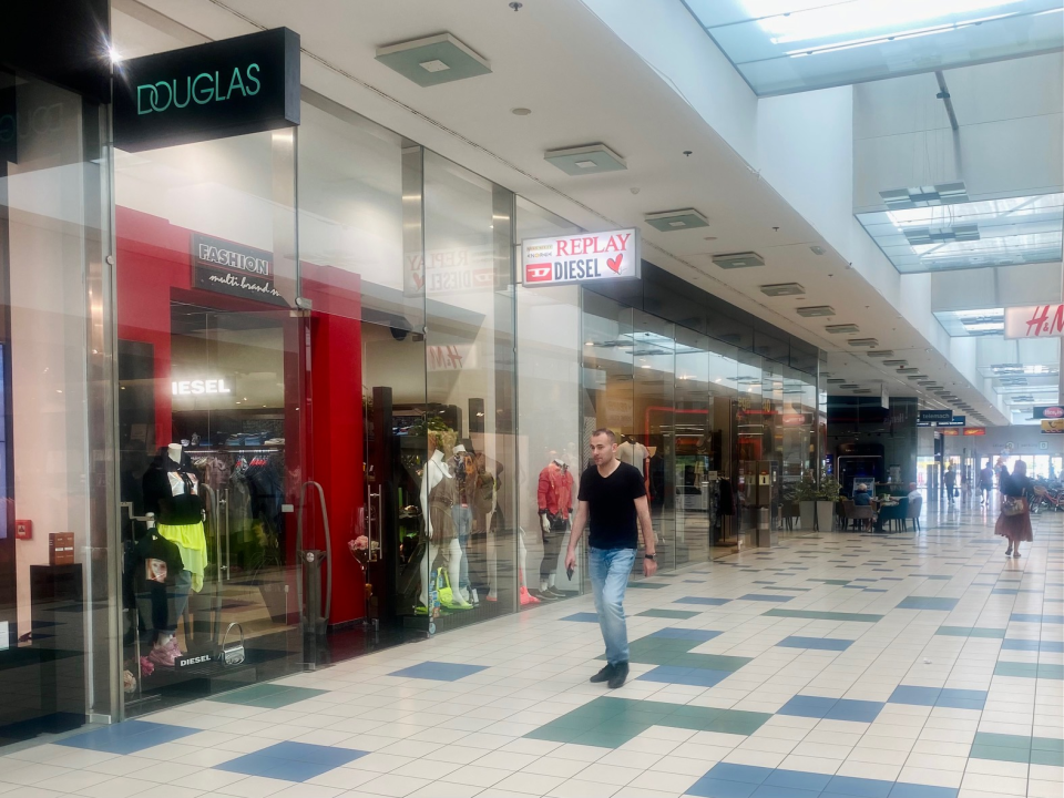 Fashion Box nudi najtrendi komade poznatih brendova Replay i Diesel!