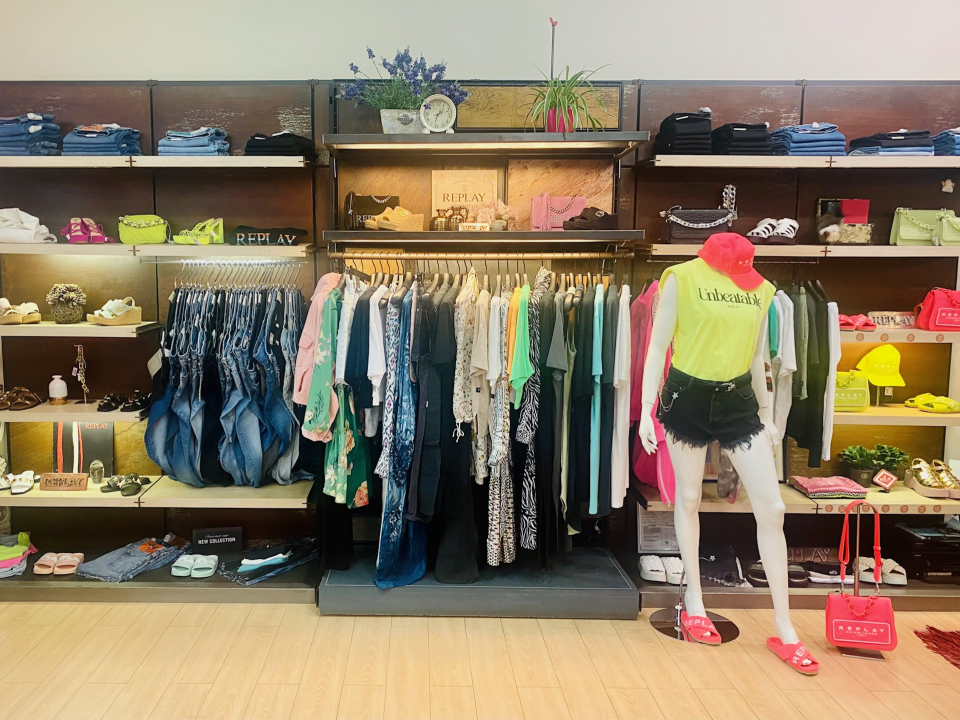 Fashion Box nudi najtrendi komade poznatih brendova Replay i Diesel!