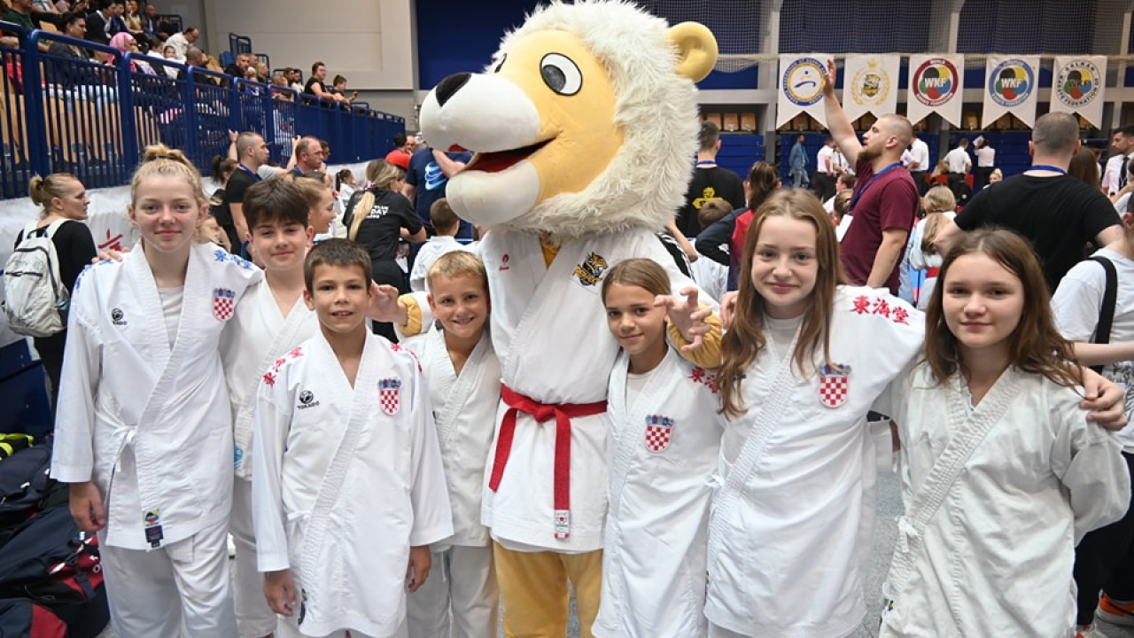 Vodički karataši s natjecanja u Sarajevu vratili se s 11 medalja