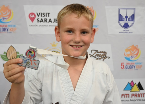 Fotografija 8 - Vodički karataši s natjecanja u Sarajevu vratili se s 11 medalja