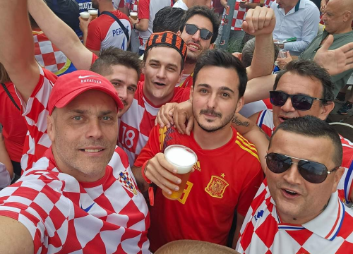 Fotografija 15 - Šibenčani stigli na stadion: Atmosfera je fenomenalna