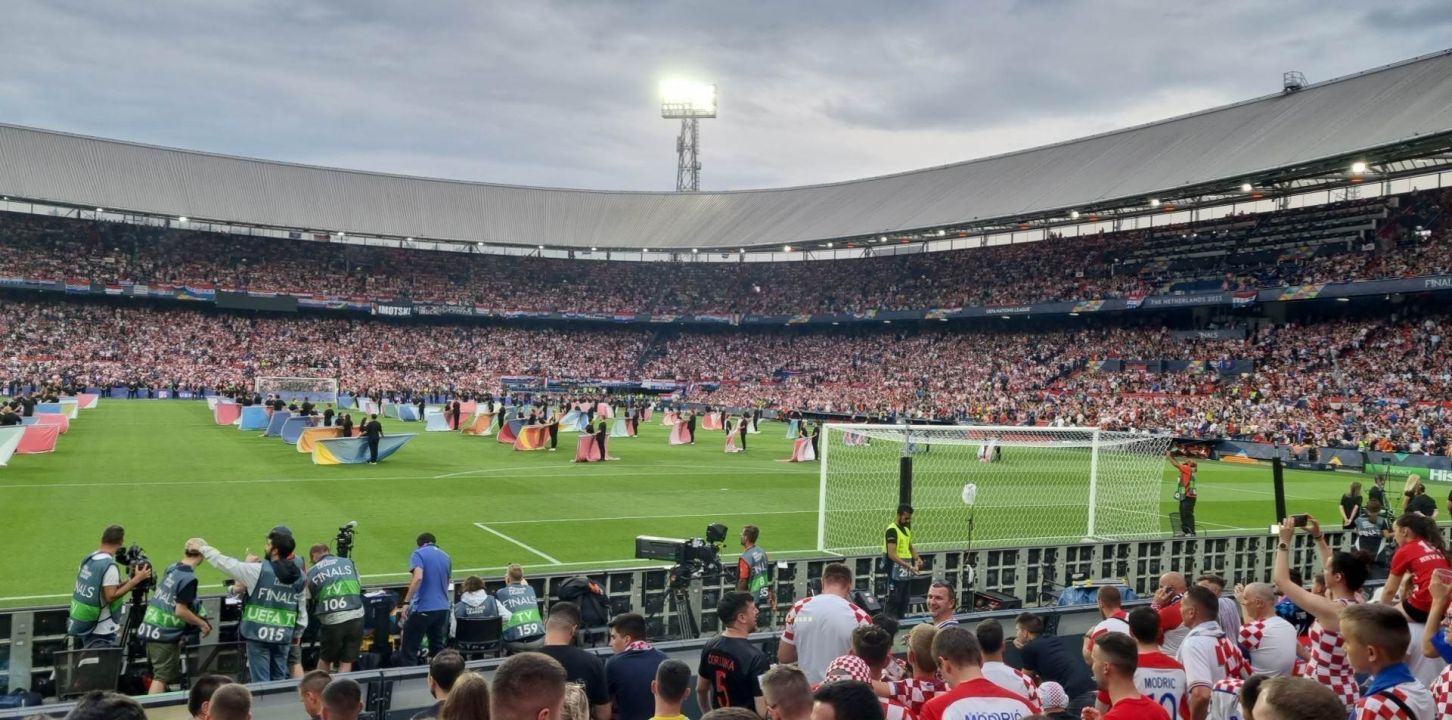 Šibenčani stigli na stadion: Atmosfera je fenomenalna