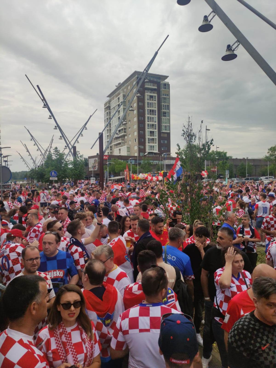 Šibenčani stigli na stadion: Atmosfera je fenomenalna