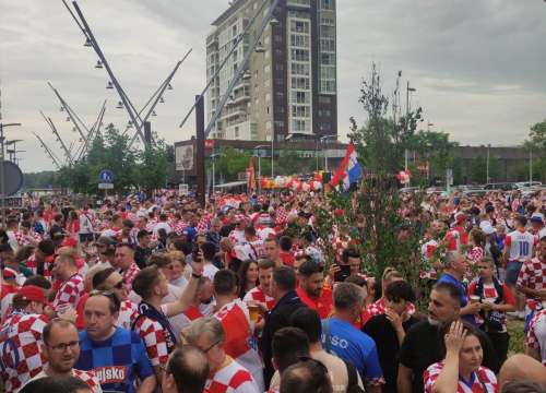 Fotografija 19 - Šibenčani stigli na stadion: Atmosfera je fenomenalna
