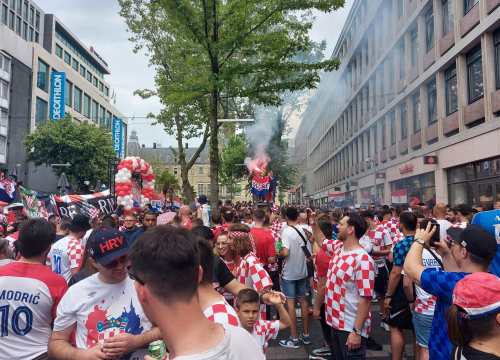 Fotografija 2 - Šibenčani stigli na stadion: Atmosfera je fenomenalna
