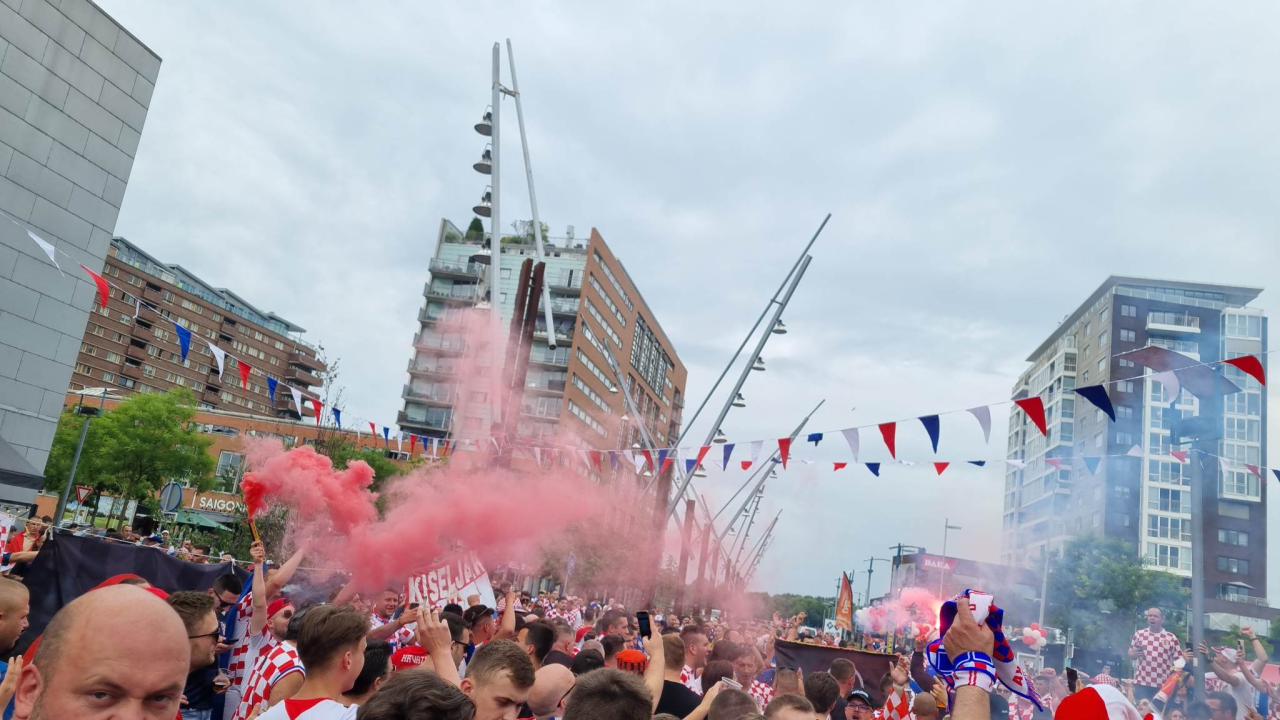 Šibenčani stigli na stadion: Atmosfera je fenomenalna