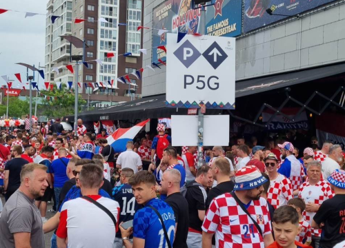 Fotografija 12 - Šibenčani stigli na stadion: Atmosfera je fenomenalna