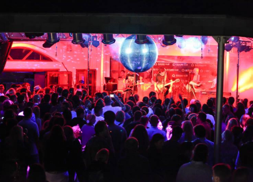 Fotografija 2 - Popularni Bajaga i instruktori održat će svoj veliki koncert ovo ljeto u Aurori!