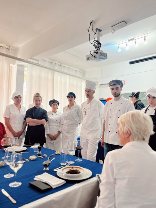 Petnaest polaznika uspješno je završilo praktični dio programa prekvalifikacije POU Šibenik!