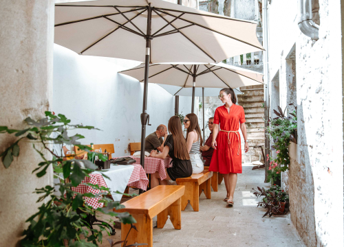 Fotografija 15 - Marenda kakva je nekad bila, u hladu šibenskih kala uz mirise koji vraćaju u prošlost