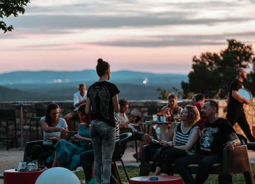 Fotografija 7 - Zalazak, 'buka' i urbane projekcije: Bruna Matić predstavila audio-vizualni projekt NOISE