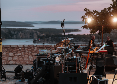 Fotografija 15 - Zalazak, 'buka' i urbane projekcije: Bruna Matić predstavila audio-vizualni projekt NOISE