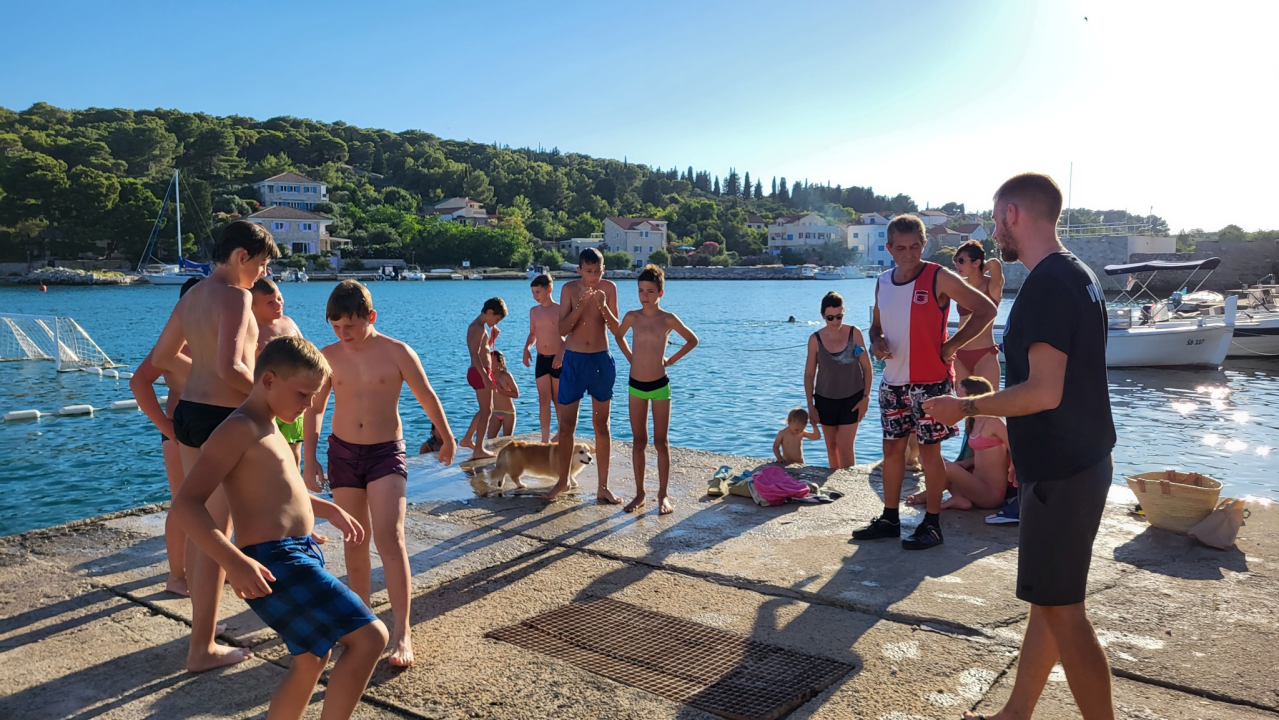 Povijesna utakmica za Prvić Luku: Kako je vaterpolo uzburkao usnulu valu...