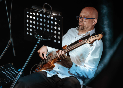 Fotografija 20 - Ljetna večer i vrhunska glazba na Barone Jazz Festivalu: B's FUNstallation oduševili Šibenčane i turiste