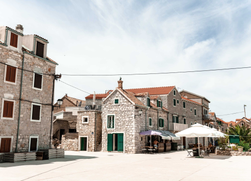 Fotografija 10 - Na Krapnju su sve žene znale veslati, ali ne i plivati: 'Žene su trpjele i radile, ali bilo je tu i lipih stvari'