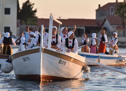 Fotografija 14 - Na Krapnju su sve žene znale veslati, ali ne i plivati: 'Žene su trpjele i radile, ali bilo je tu i lipih stvari'