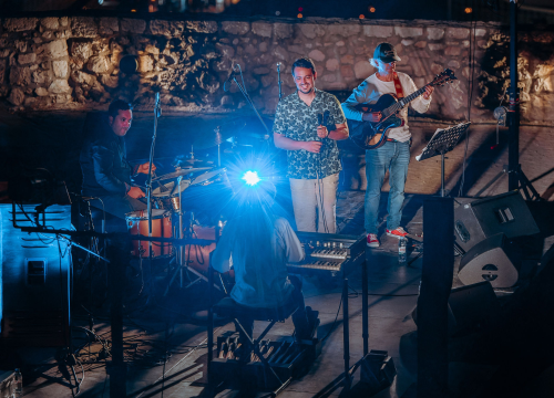 Fotografija 7 - Rođendan Ive Robića obilježen na tvrđavi Barone uz Daniela Caccia i Organ Trio