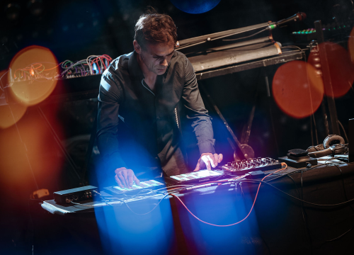 Fotografija 2 - Bonobo na prepunoj tvrđavi sv. Mihovila: 'Ovo je bilo nestvarno, ovo mi je najdraži koncert u godini!'