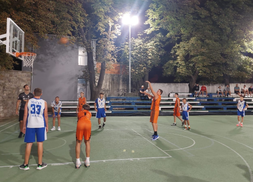 Fotografija 2 - Mladi košarkaši 'Dražena Petrovića' ponovno sjajni na 'Danima Alke i Velike Gospe'
