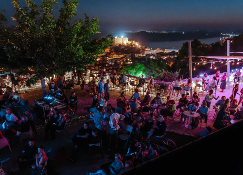 Fotografija 14 - Balkan ZOO i Nina Ćorić na Baroneu: Romske pjesme u world music izričaju i dašak flamenka