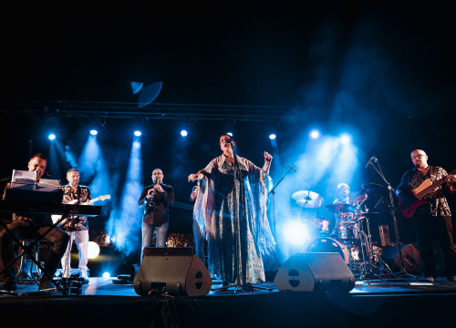 Fotografija 15 - Balkan ZOO i Nina Ćorić na Baroneu: Romske pjesme u world music izričaju i dašak flamenka