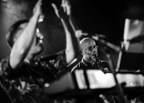 Fotografija 17 - Balkan ZOO i Nina Ćorić na Baroneu: Romske pjesme u world music izričaju i dašak flamenka