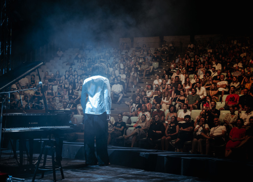 Fotografija 9 - Benjamin Clementine na sv. Mihovilu: Osebujan koncert o kojem će se još pričati