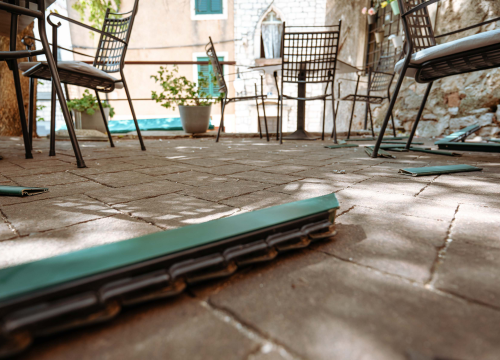 Fotografija 2 - Jugo bacilo grilju na terasu restorana na Gorici, štok vatrogasci skinuli sa stabla