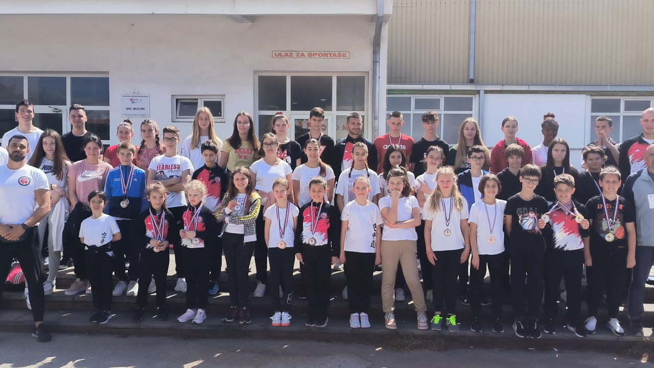 U vrijeme ljetnog odmora i opuštajućeg režima Karate klub Šibenik 1066 i dalje neumorno radi