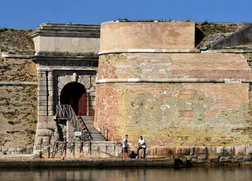 Koliko će još smiješna teza o tvrđavi sv. Nikole i Skradinu biti u medijskom prostoru?