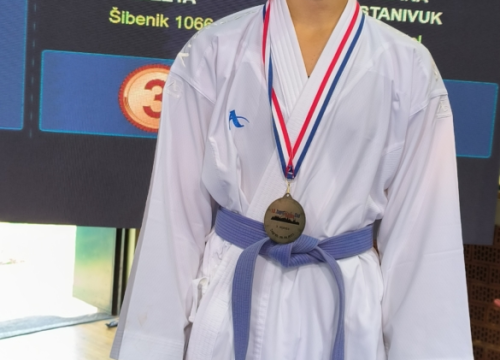 Fotografija 4 - Karataši Šibenika 1066 s 14 su se medalja vratili s 10. Zagreb Karate Cupa