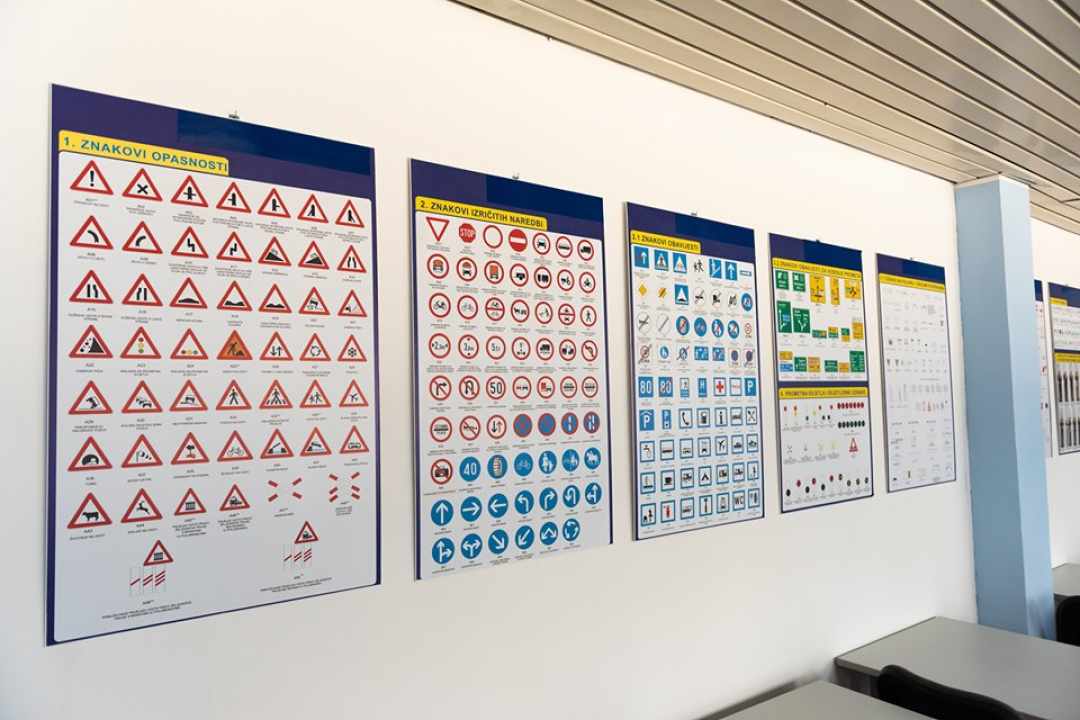 Uz autoškolu Obavezan smjer uspješno položite vozački ispit!