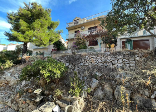 Fotografija 5 - Stanari Rendićeve ulice dobili obećanje o sanaciji, pročelnik Jurić: 'Nisam došao ovdje kao neprijatelj'