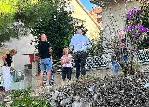 Fotografija 2 - Stanari Rendićeve ulice dobili obećanje o sanaciji, pročelnik Jurić: 'Nisam došao ovdje kao neprijatelj'