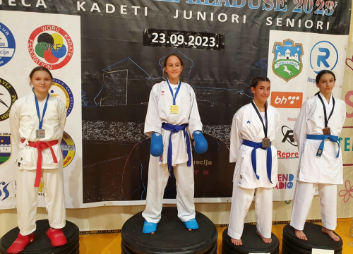 Fotografija 18 - KK Okit Vodice opet najbolji: Iz Velike Kladuše se vratili sa 11 zlatnih medalja, tri srebrene i četiri brončane