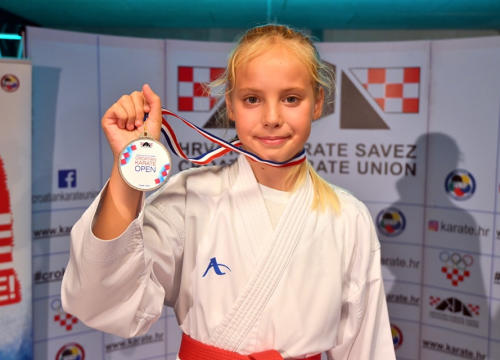 Fotografija 5 - Karataši vodičkog Okita na prvenstvu osvojili šest medalja