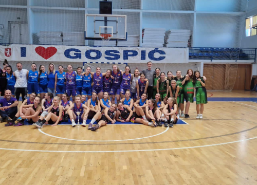 Turnir za U-17 kategoriju: Košarkašice Vodica najbolje u Gospiću