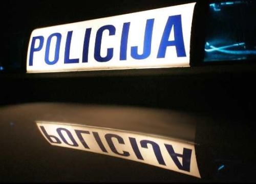 Tri automobila sudarila se na Šibenskom mostu, pijani vozač pobjegao s mjesta nesreće