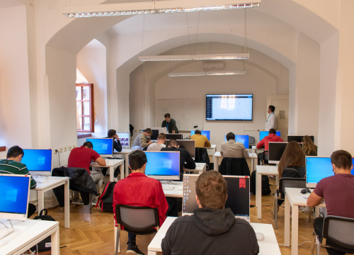 Fotografija 2 - Koji je ključ za karijerni napredak u dinamičnom IKT sektoru?