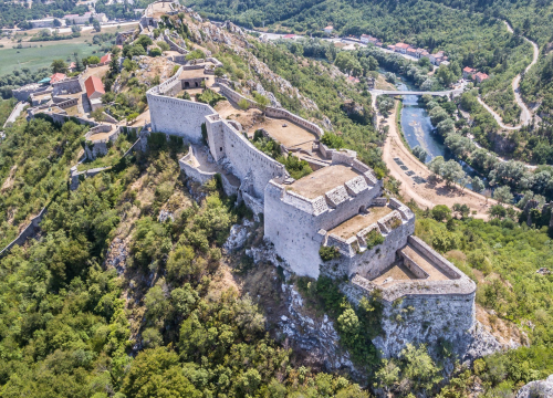 Dr. sc. Ivo Glavaš tvrdi: 'Kninska tvrđava još skriva nepoznanice, jednu sam riješio!'