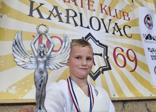 Fotografija 20 - Vodički karataši na međunarodnom turniru osvojili 35 medalja