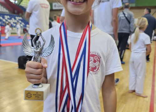 Fotografija 9 - Vodički karataši na međunarodnom turniru osvojili 35 medalja