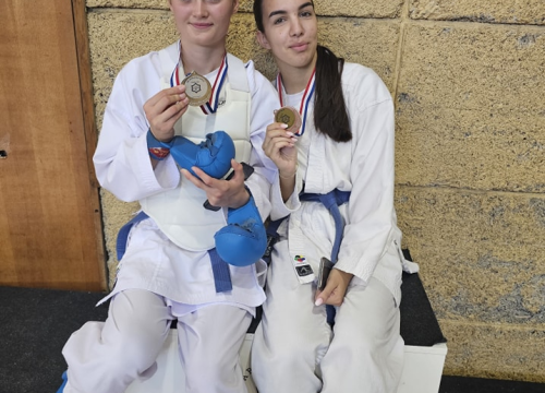 Fotografija 5 - U Pirovac stiže novih sedam medalja sa karate turnira
