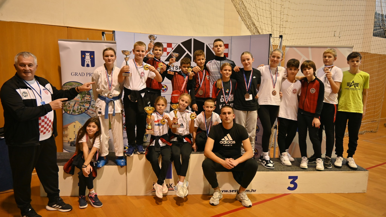 Karate klub Okit-Vodice osvojio 15 medalja na Prvenstvu Hrvatske za mlađe uzraste