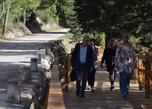 Fotografija 3 - Završeni radovi na uređenju pješačke staze ispod Skradinskog mosta