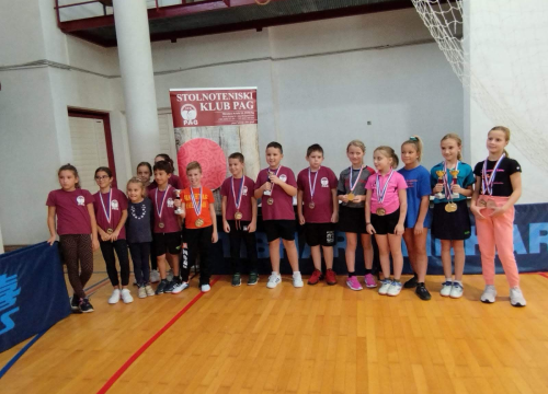 Fotografija 7 - Odličan uspjeh mladih stolnoteniskih nada iz STK Šibenik na Pagu