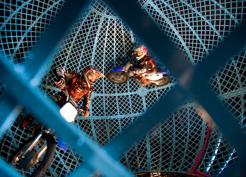 Cirkus Grande Colosseum došao je u Šibenik: Pogledajte vrhunske akrobacije uživo!