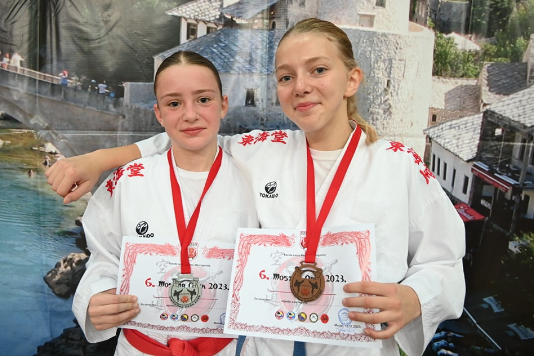Članovi Karate kluba 'Okit Vodice' sudjelovali na 6. 'Mostar Openu' i osvojili 12 medalja